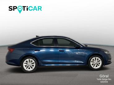 SPOTICAR Skoda Octavia 1.5 E-tec Premİum İkinci El Araç - Hatchback Hibrit Mavi - Ankara - 1200031401_4