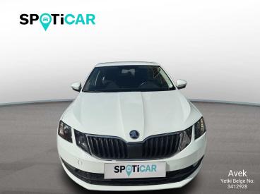 SPOTICAR Skoda Octavia Optimal 1.6 Tdi Cr 105 Dsg Green Tec İkinci El Araç - Hatchback Dizel Beyaz - Istanbul - 1200037399_2