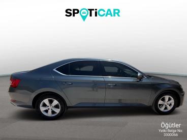 SPOTICAR Skoda Superb Combi 1.5 Tsi Act 150 Dsg Prestige İkinci El Araç - Hatchback Benzin Gri - Mersİn - 1200029565_4
