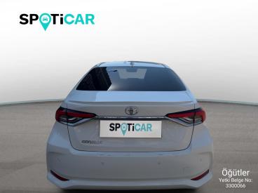 SPOTICAR Toyota Corolla 1.6 Passion X-pack İkinci El Araç - Sedan Benzin Beyaz - Mersİn - 1200035067_5