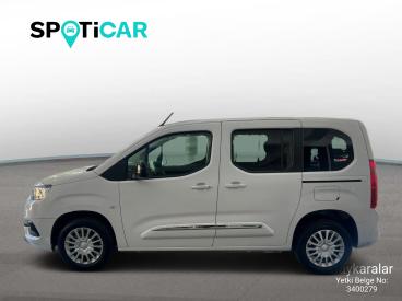 SPOTICAR Toyota Proace 1.5 Dream D-4d Otomatik 8 131 İkinci El Araç -  Dizel Beyaz - Istanbul - 1200032572_4