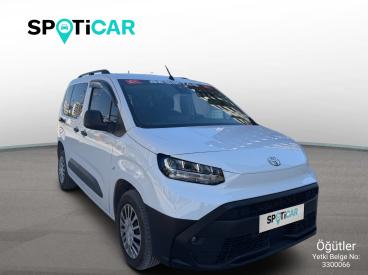 SPOTICAR Toyota Proace 1.5 Dream D-4d Otomatik 8 131 İkinci El Araç -  Dizel Beyaz - Mersİn - 1200032794_3