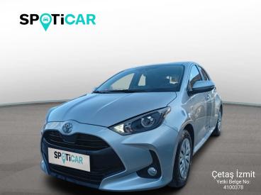 SPOTICAR Toyota Yaris 1.5 Flame X-pack Multidrive S İkinci El Araç - Hatchback Dizel Gri - Kocaeli - 1200031611_1