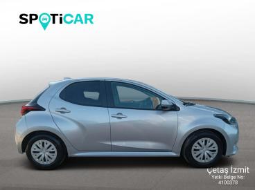 SPOTICAR Toyota Yaris 1.5 Flame X-pack Multidrive S İkinci El Araç - Hatchback Dizel Gri - Kocaeli - 1200031611_4