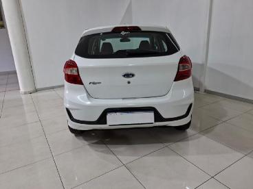 SPOTICAR Ford Figo Hatch 1.5 Ambiente Used Car - Saloon Petrol White - Boksburg - 1200011971_4