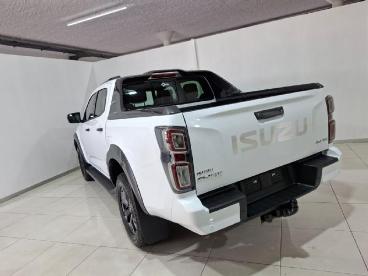 SPOTICAR Isuzu D-max 3.0td Double Cab V-cross Used Car - Pick-up Diesel White - Boksburg - 1200011329_3
