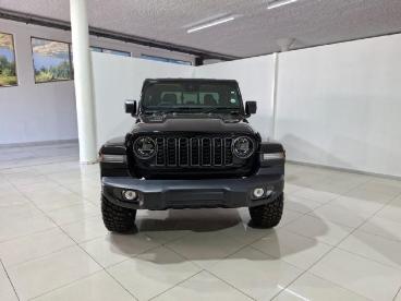 SPOTICAR Jeep Gladiator 3.6 Rubicon Double Cab Used Car - Pick-up Petrol Black - Boksburg - 1200010723_4