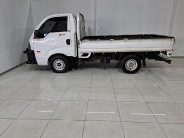 SPOTICAR Kia Other K2700 2.7d Workhorse Dropside Sebenza 2 Used Car - Pick-up Diesel White - Boksburg - 1200012045_2