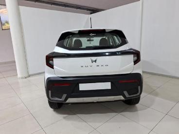 SPOTICAR Mahindra Xuv300 1.2t W4 Used Car - Suv Petrol White - Boksburg - 1200011508_5