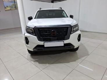 SPOTICAR Nissan Navara 2.5ddti Double Cab Pro-2x Used Car - Pick-up Diesel White - Boksburg - 1200013045_4