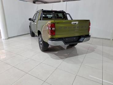 SPOTICAR Peugeot Landtrek 1.9d Allure Used Car - Pick-up Diesel Green - Boksburg - 1200010498_3