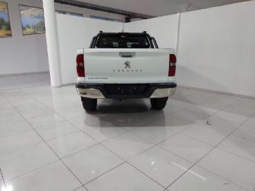 SPOTICAR Peugeot Landtrek 1.9d Allure Used Car - Pick-up Diesel White - Boksburg - 1200010991_5