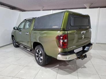 SPOTICAR Peugeot Landtrek 1.9d Allure Used Car - Pick-up Diesel Green - Boksburg - 1200012380_3