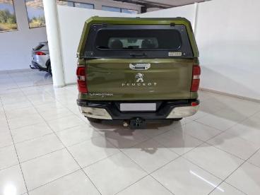 SPOTICAR Peugeot Landtrek 1.9d Allure Used Car - Pick-up Diesel Green - Boksburg - 1200012380_5