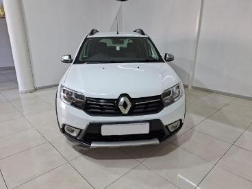SPOTICAR Renault Alpine 66kw Turbo Stepway Expression Used Car - Saloon Petrol White - Boksburg - 1200012330_4