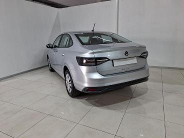 SPOTICAR Volkswagen Polo Sedan 1.6 Used Car - Hatchback Petrol Silver - Boksburg - 1200011009_5