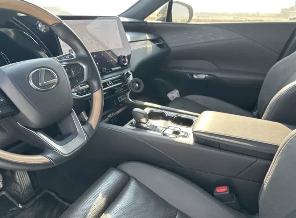 Lexus RX  2024 image