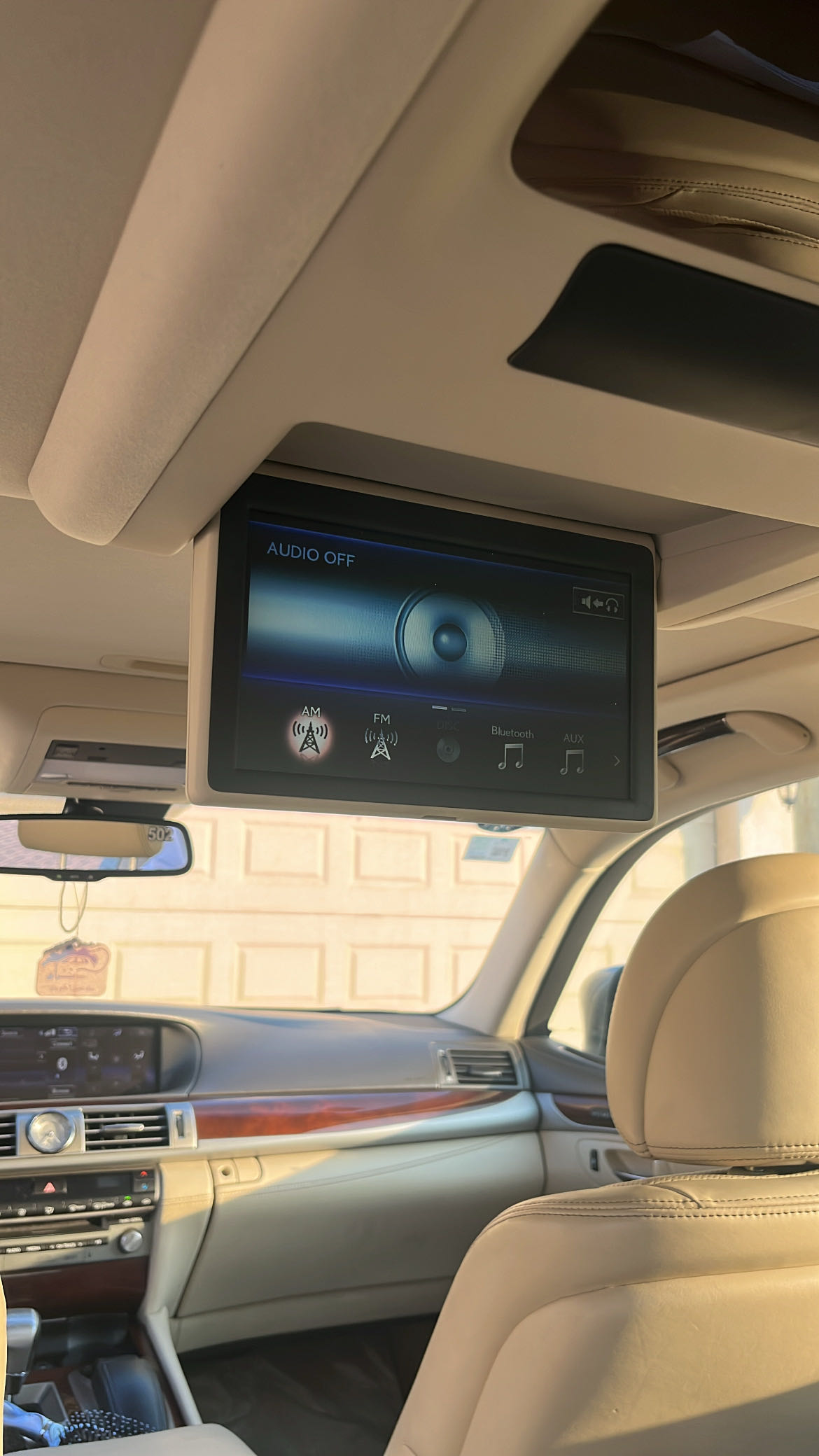 لكزس LS LS600 2015 image