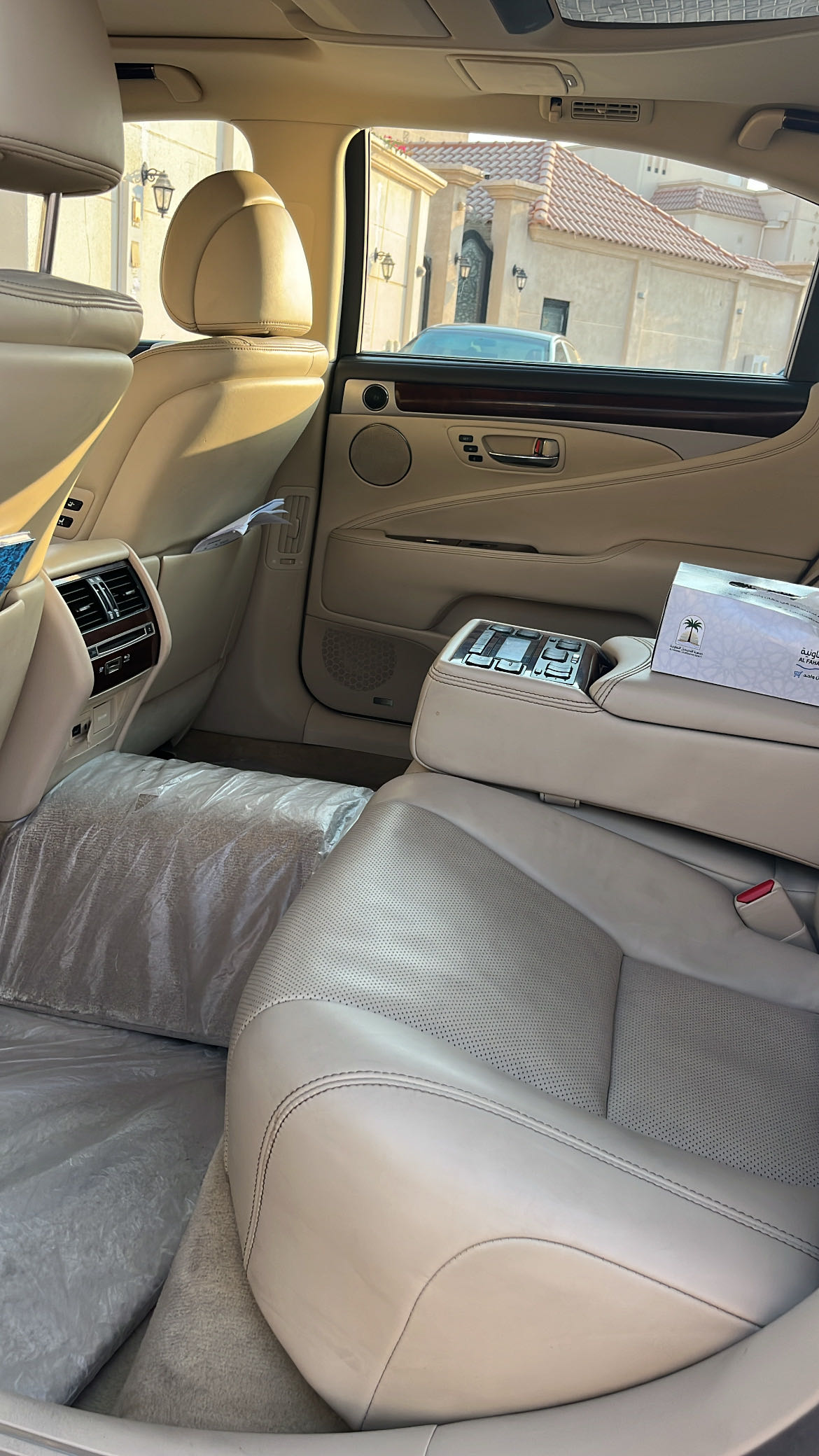 لكزس LS LS600 2015 image