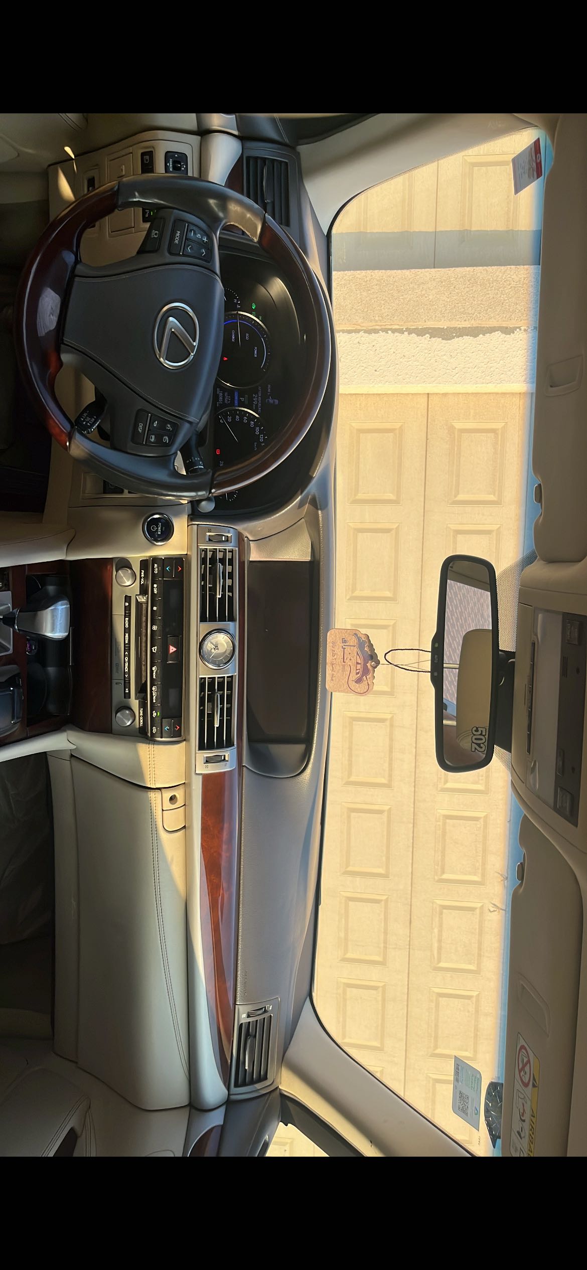 لكزس LS LS600 2015 image