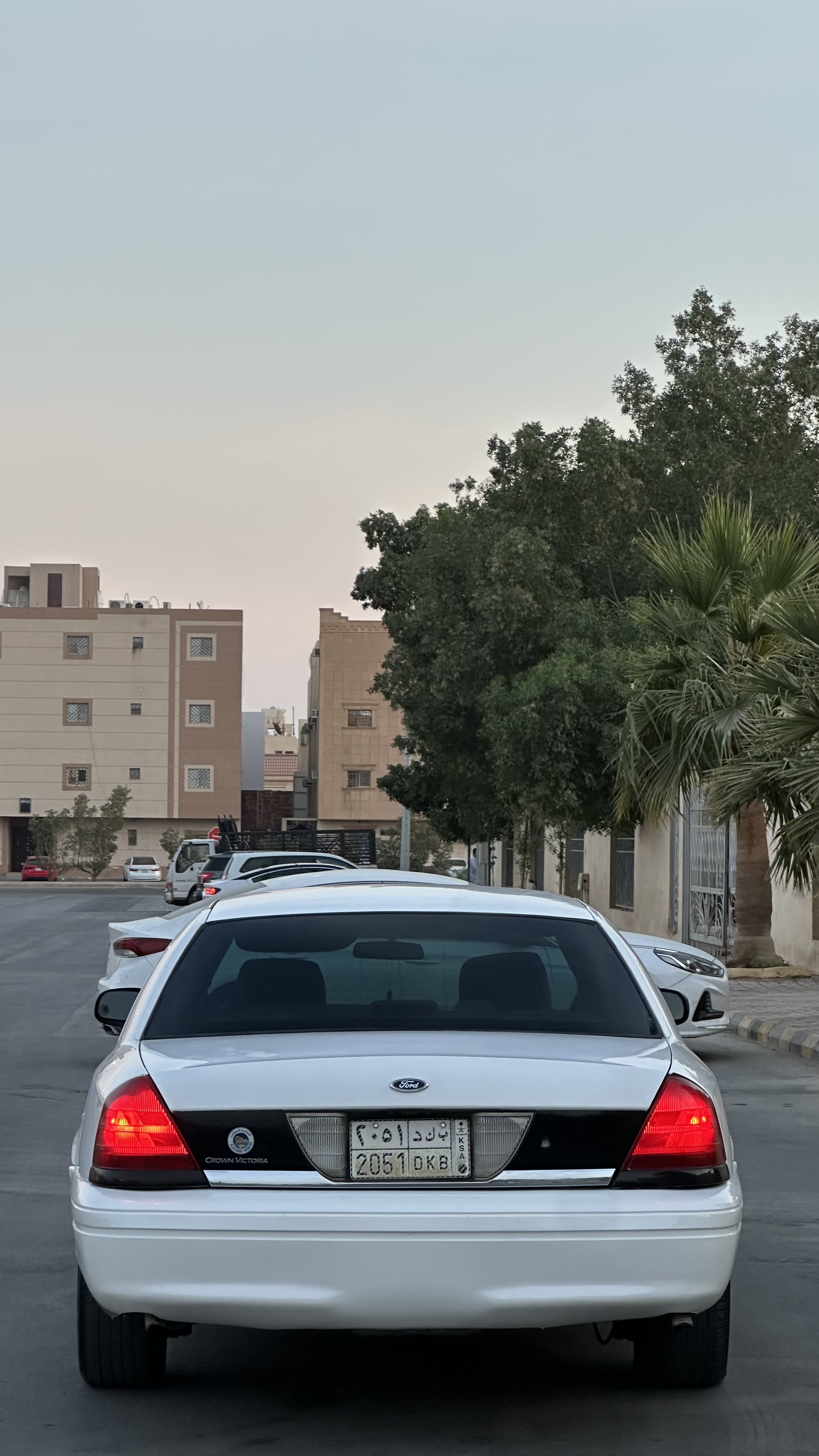 Ford Crown Victoria  2011 image