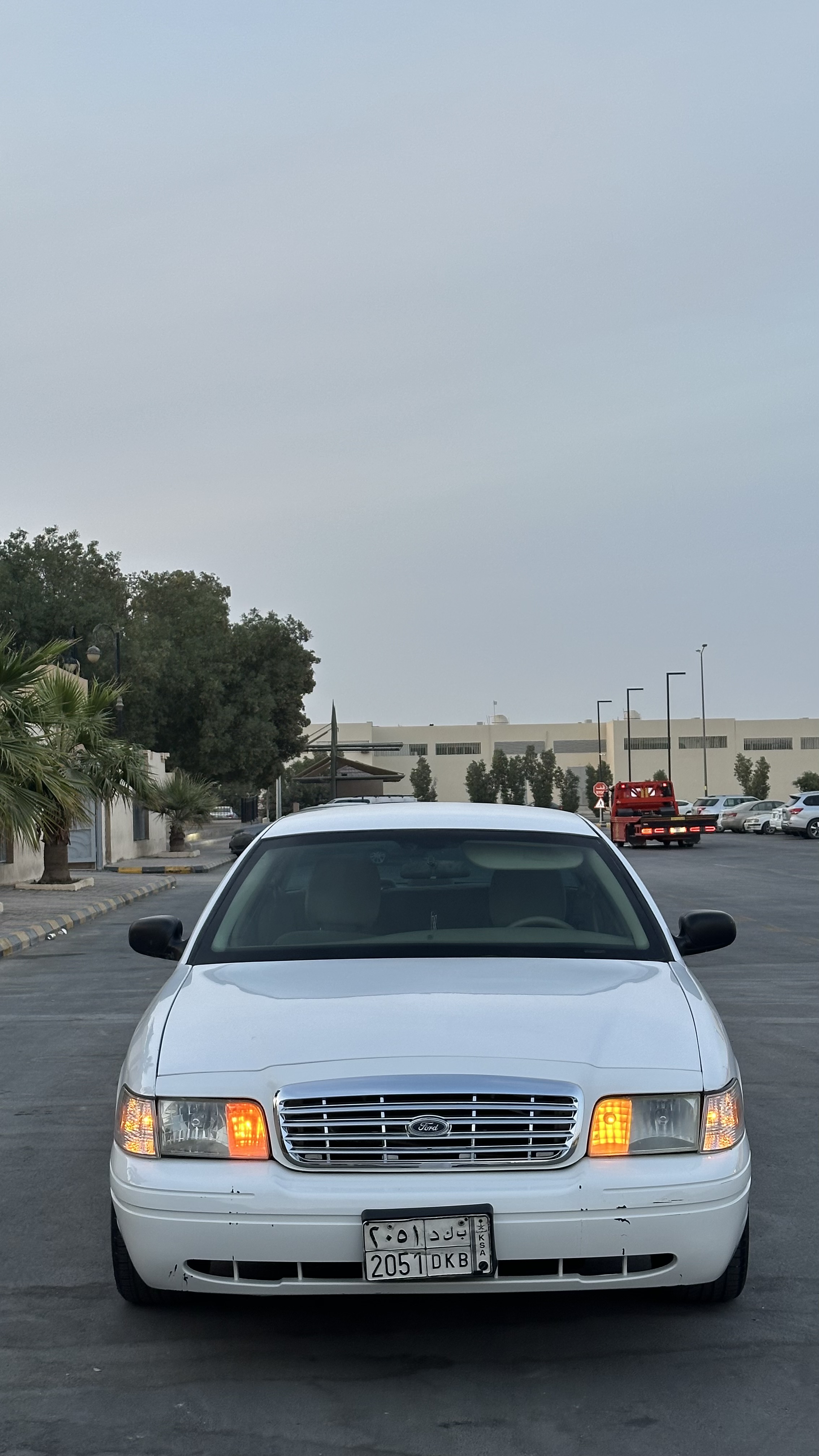 Ford Crown Victoria  2011 image