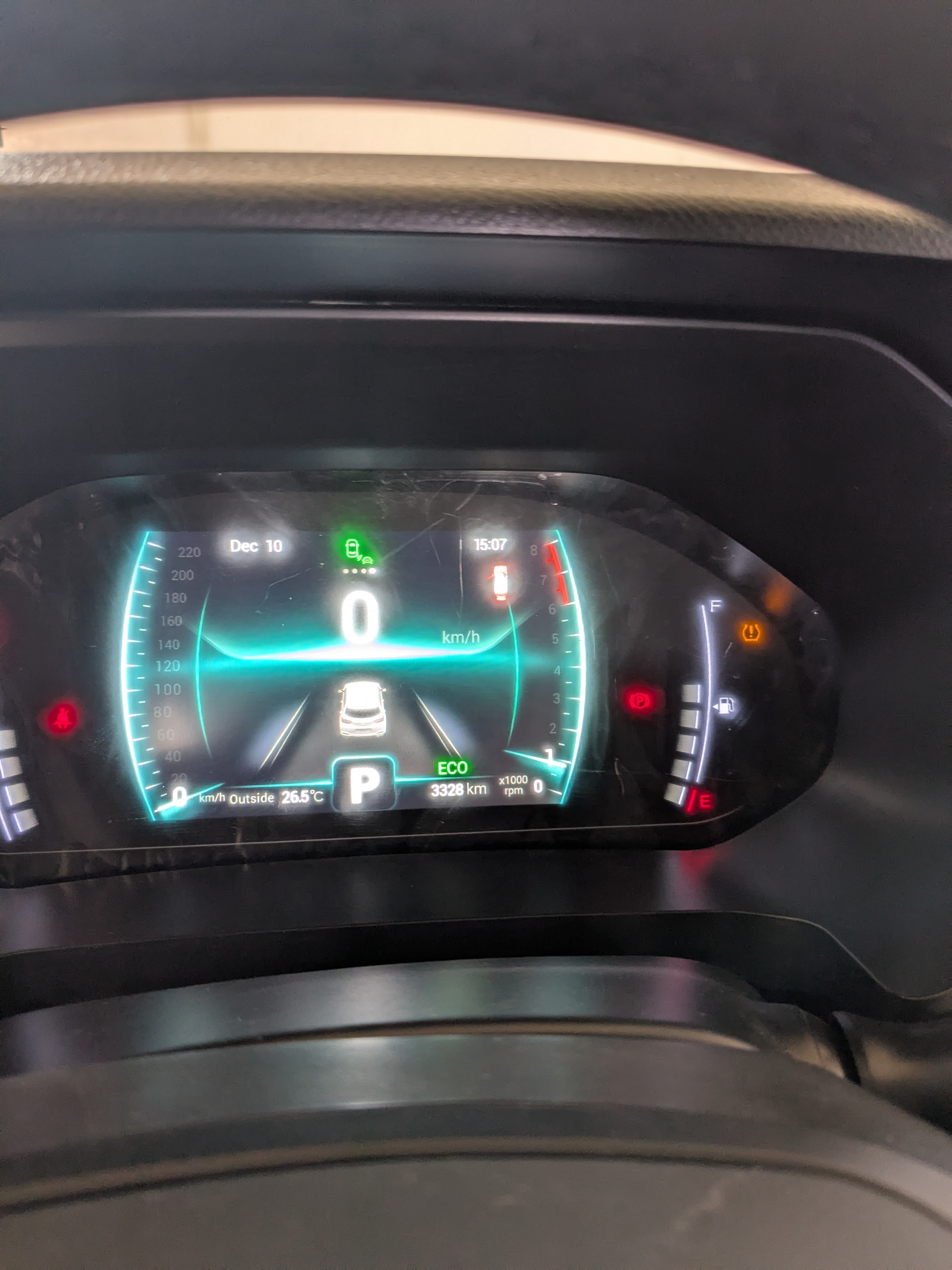 المحرك وناقل الحركة