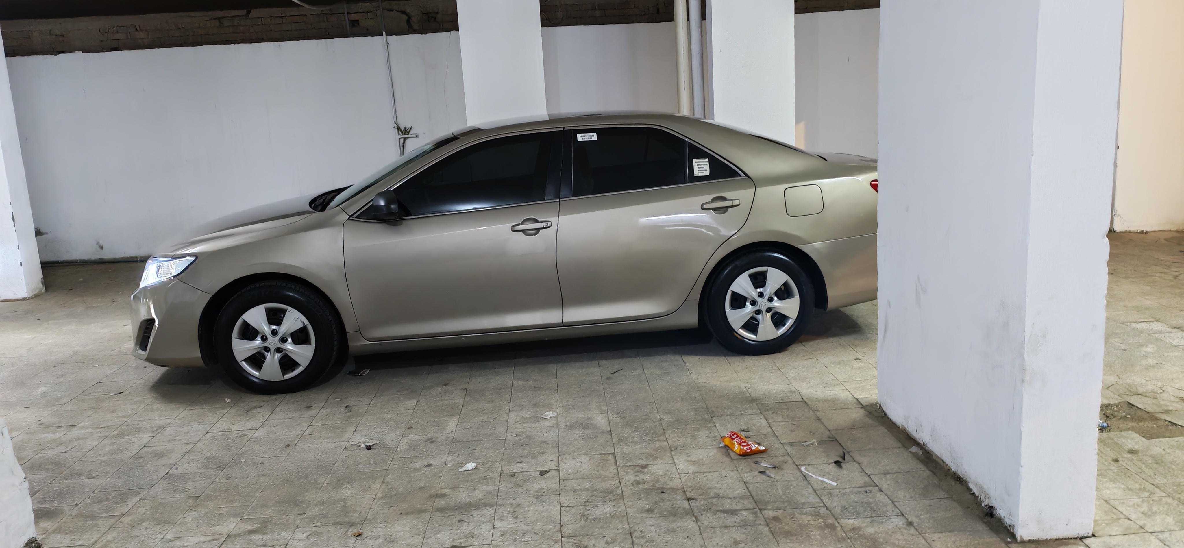 Toyota Camry GL 2013 image