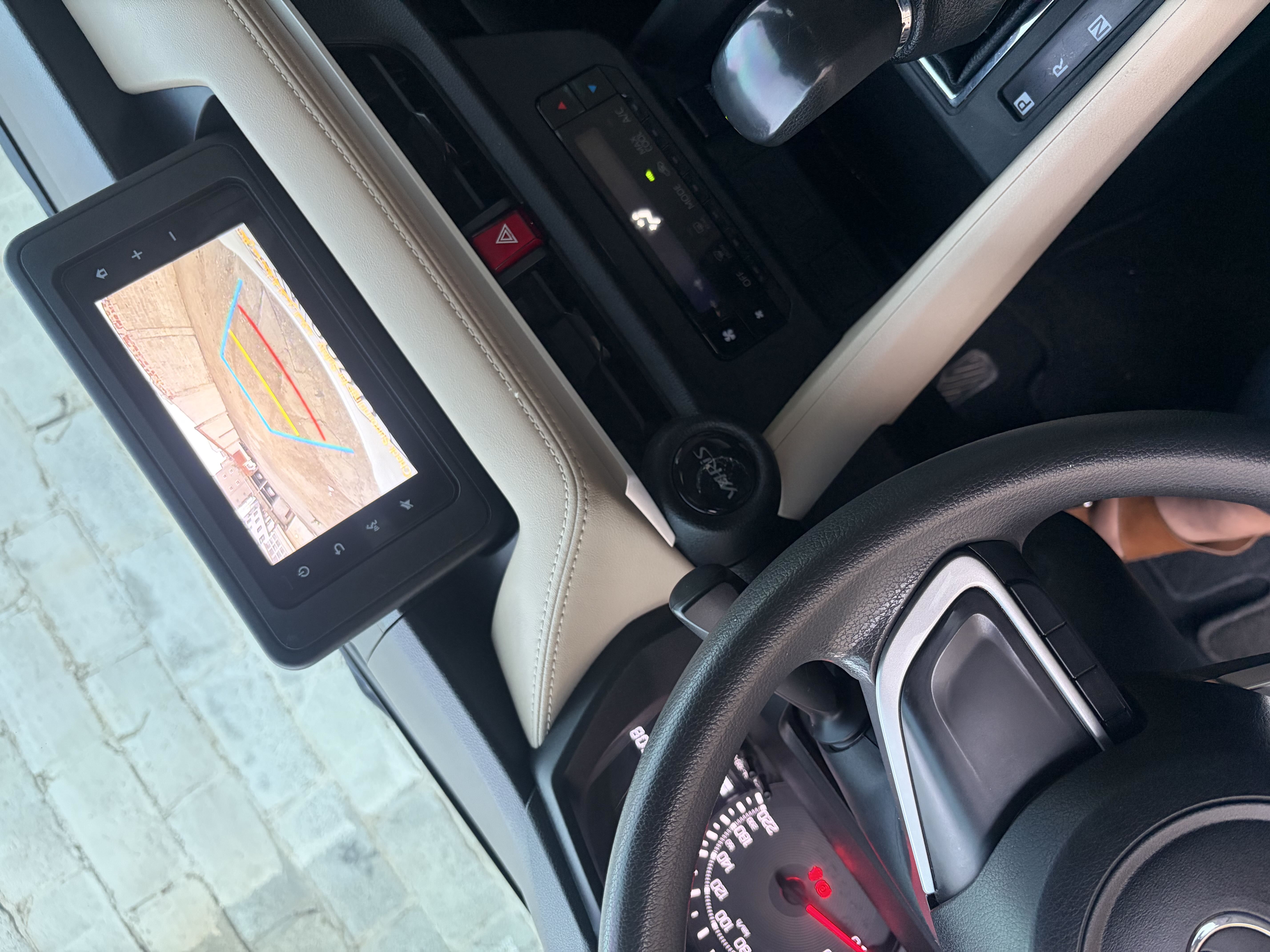 تويوتا يارس y 2023 image