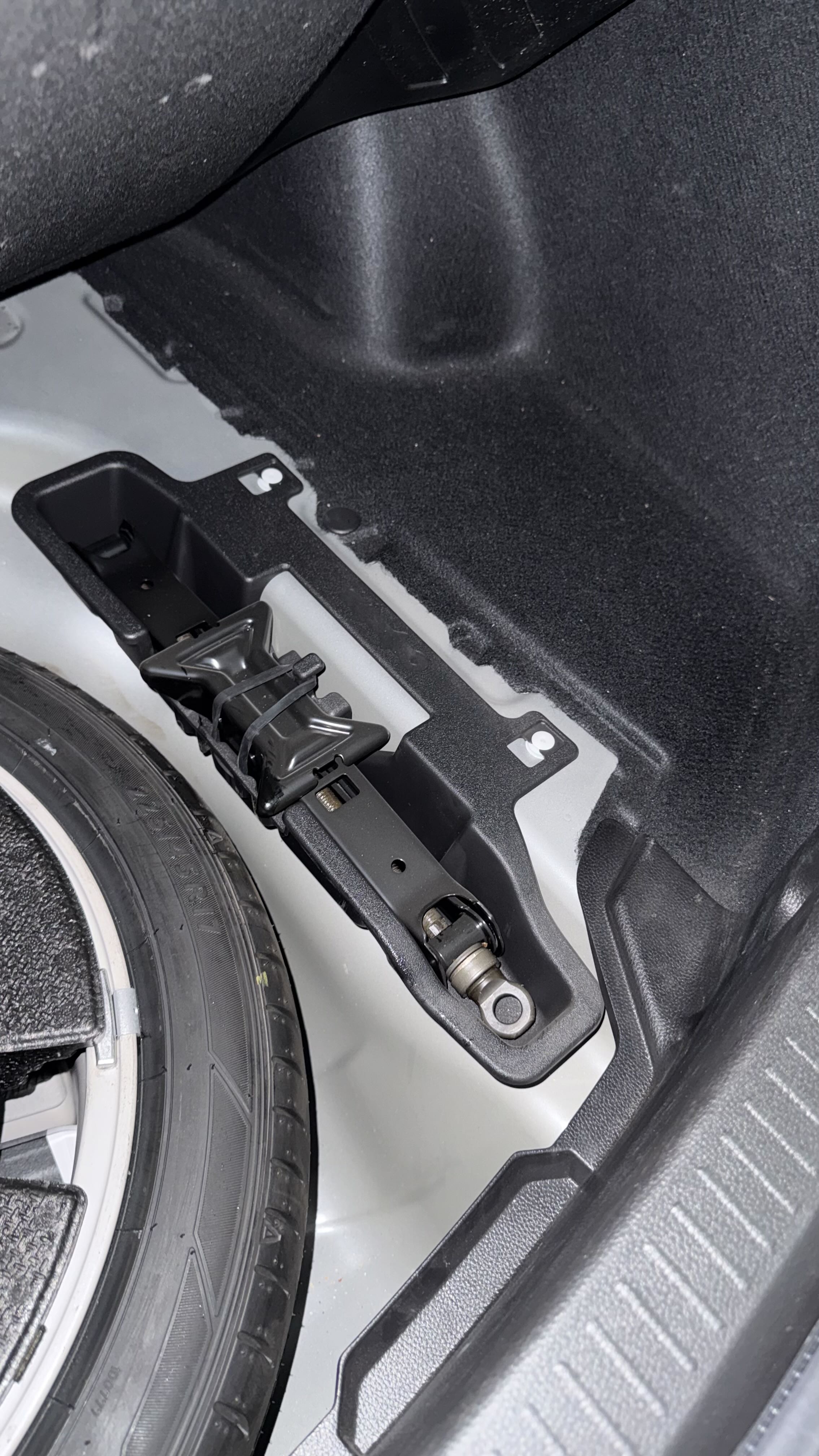 تويوتا كورولا فئة XLI فل كامل ١،٥ 2023 image