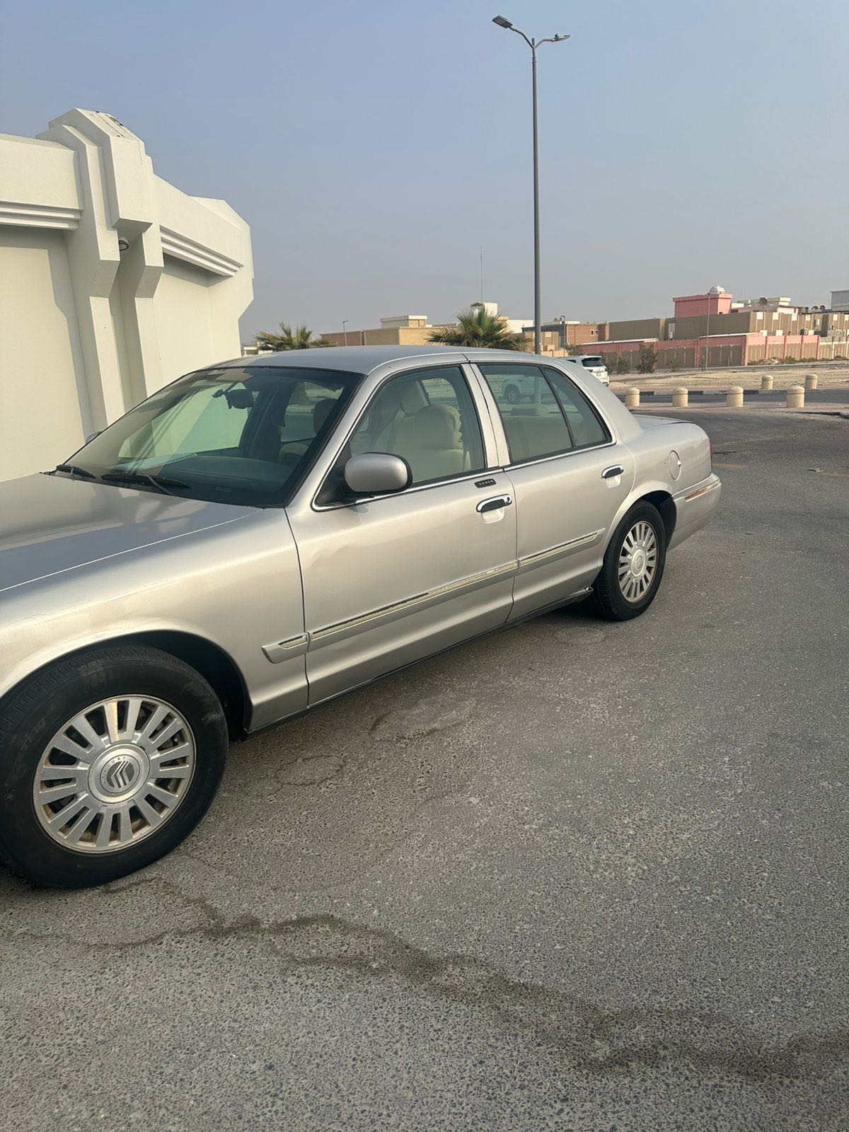 فورد جراند ماركيز  2006 image