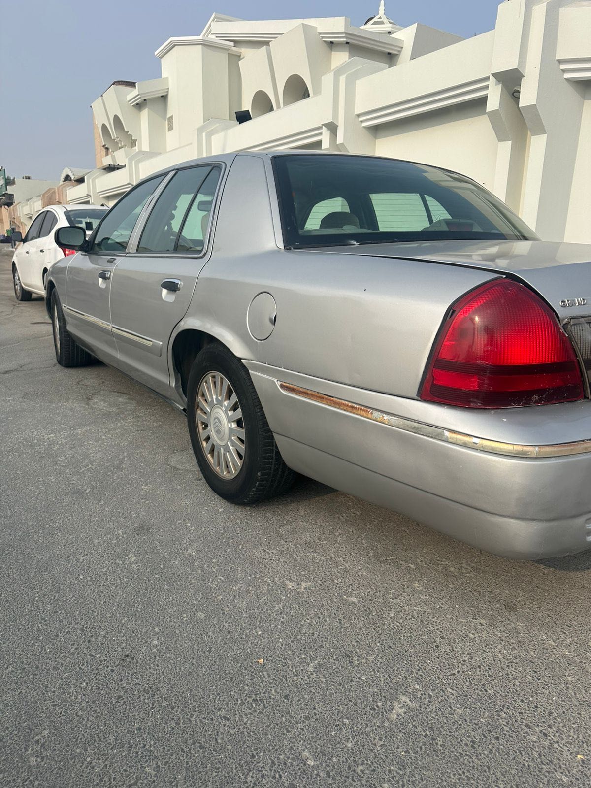 فورد جراند ماركيز  2006 image