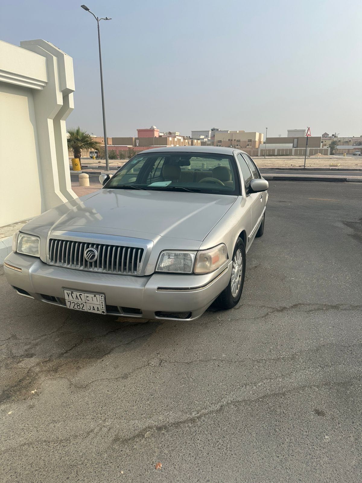 فورد جراند ماركيز  2006 image