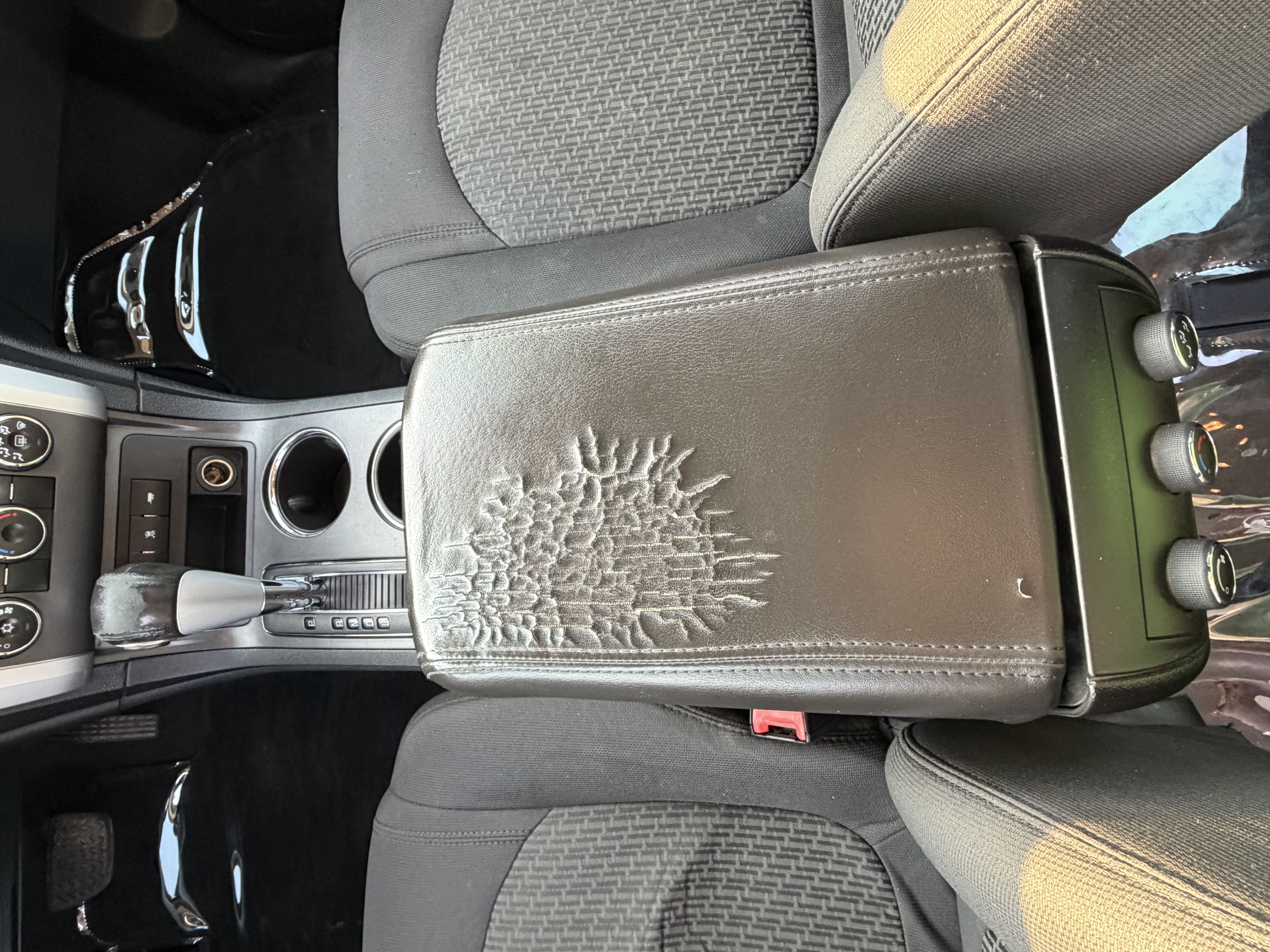 شفروليه ترافيرس LT 2011 image