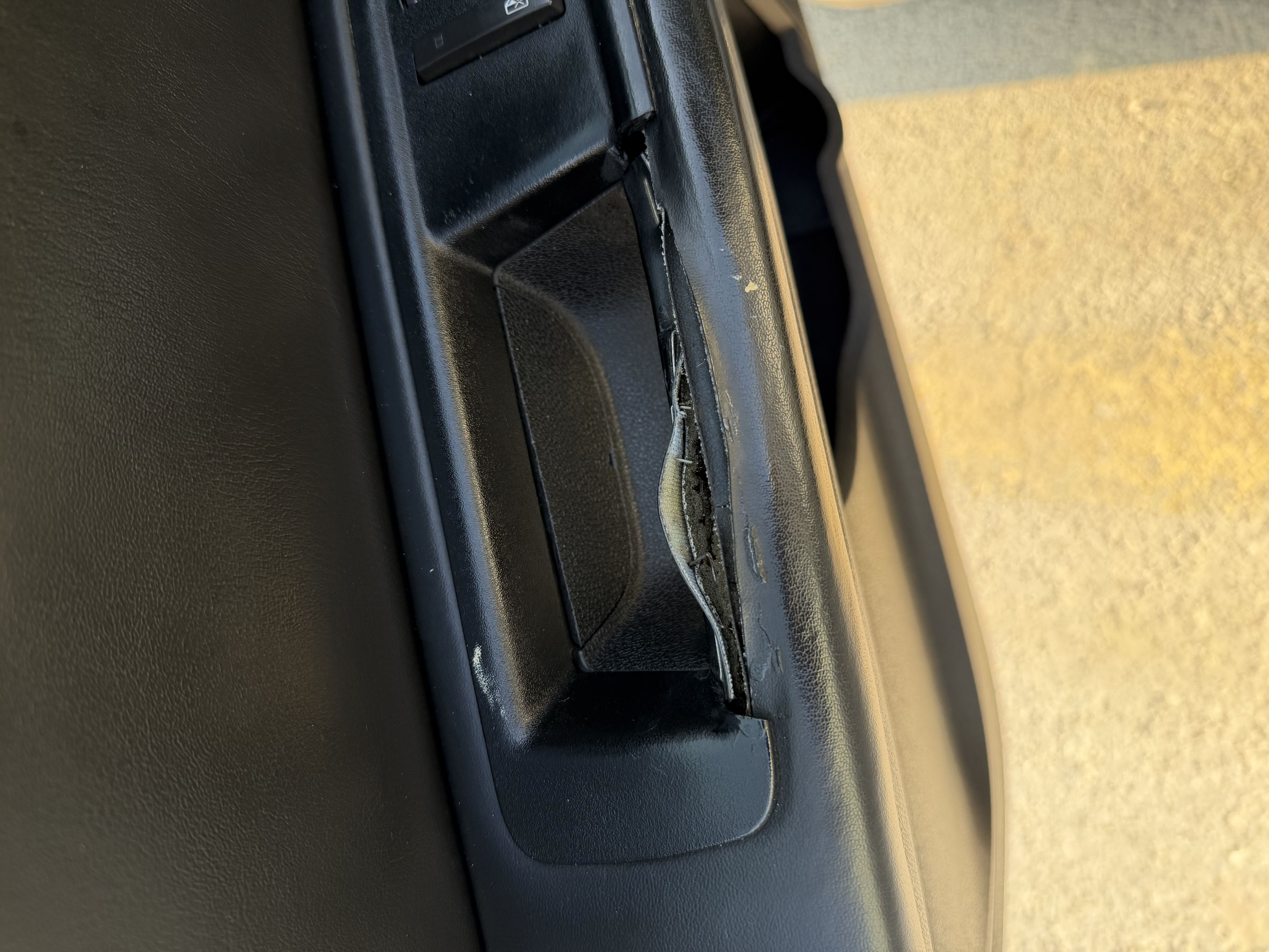 شفروليه ترافيرس LT 2011 image