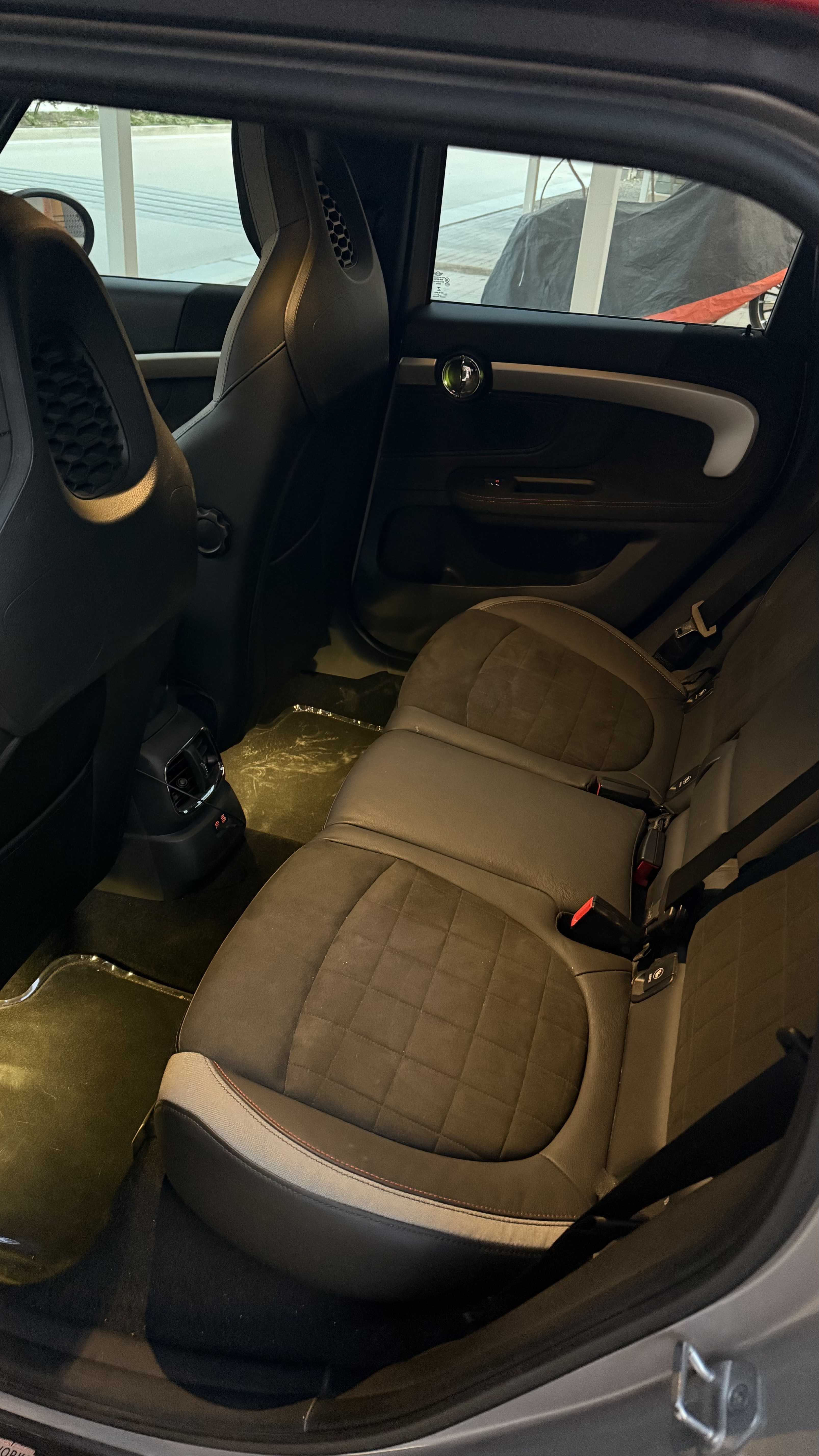 ميني كانتري مان John Cooper Works 2022 image