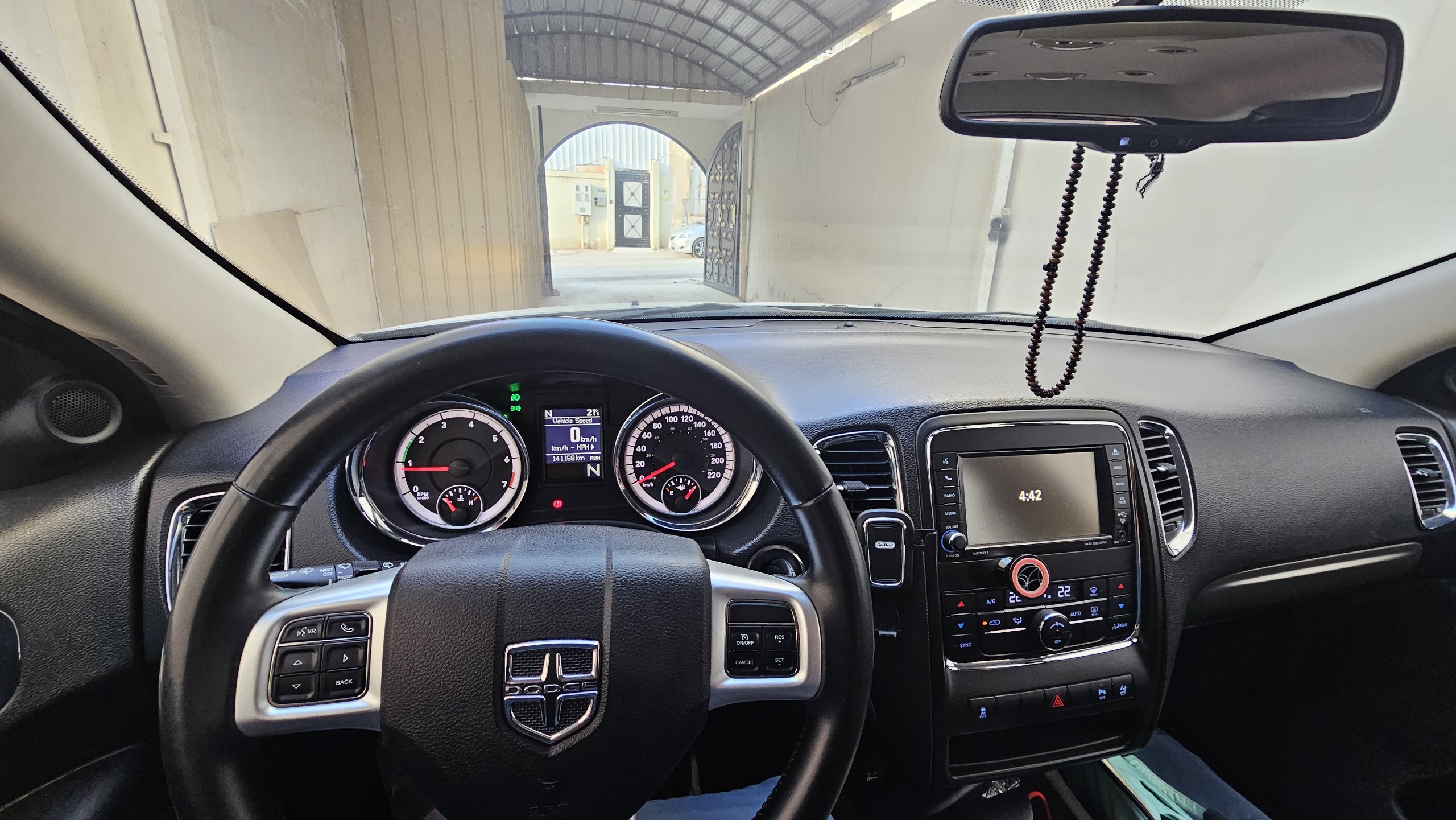 دودج دورانجو SXT 2013 image