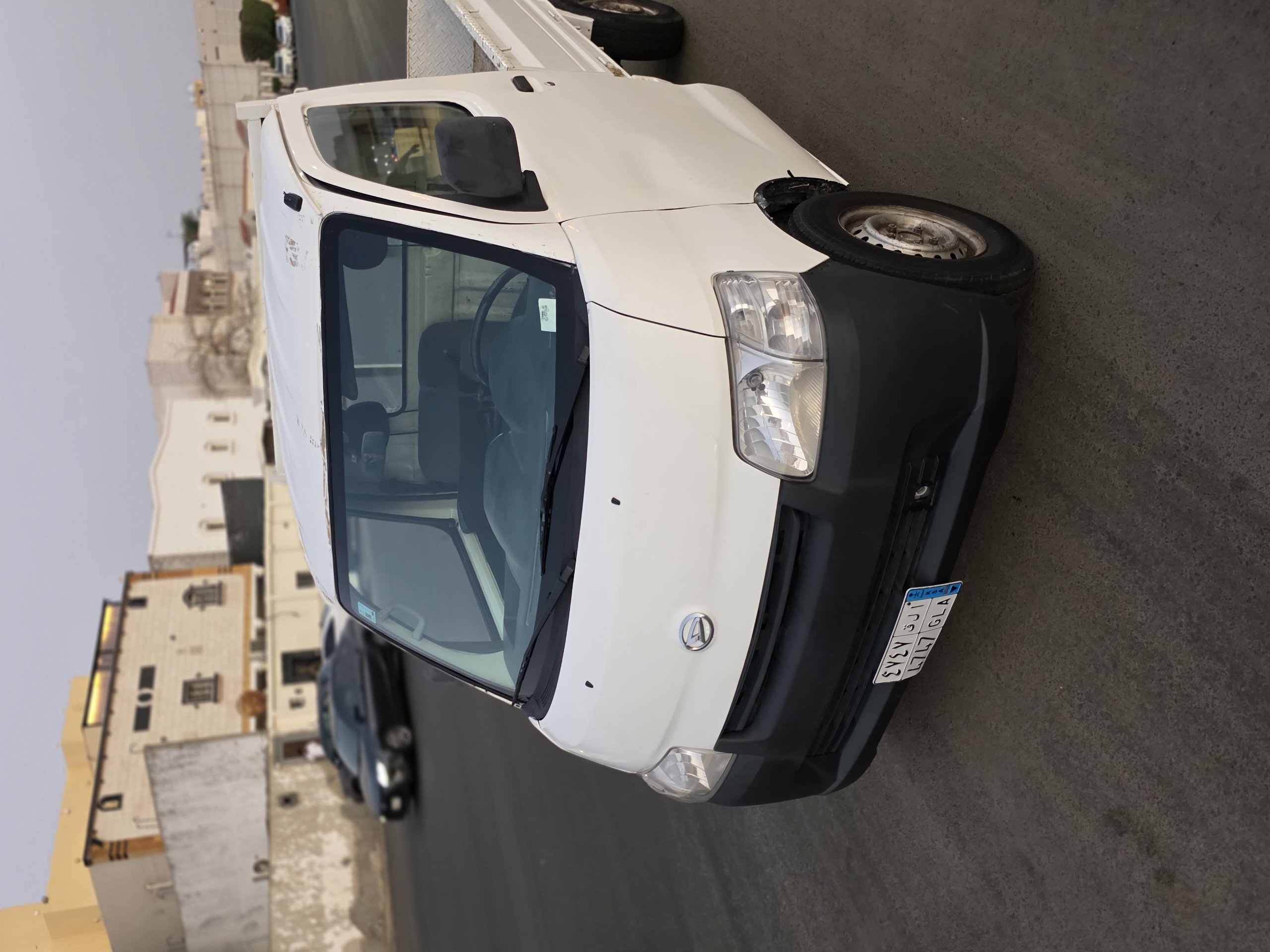 دايهاتسو دباب  2012 image