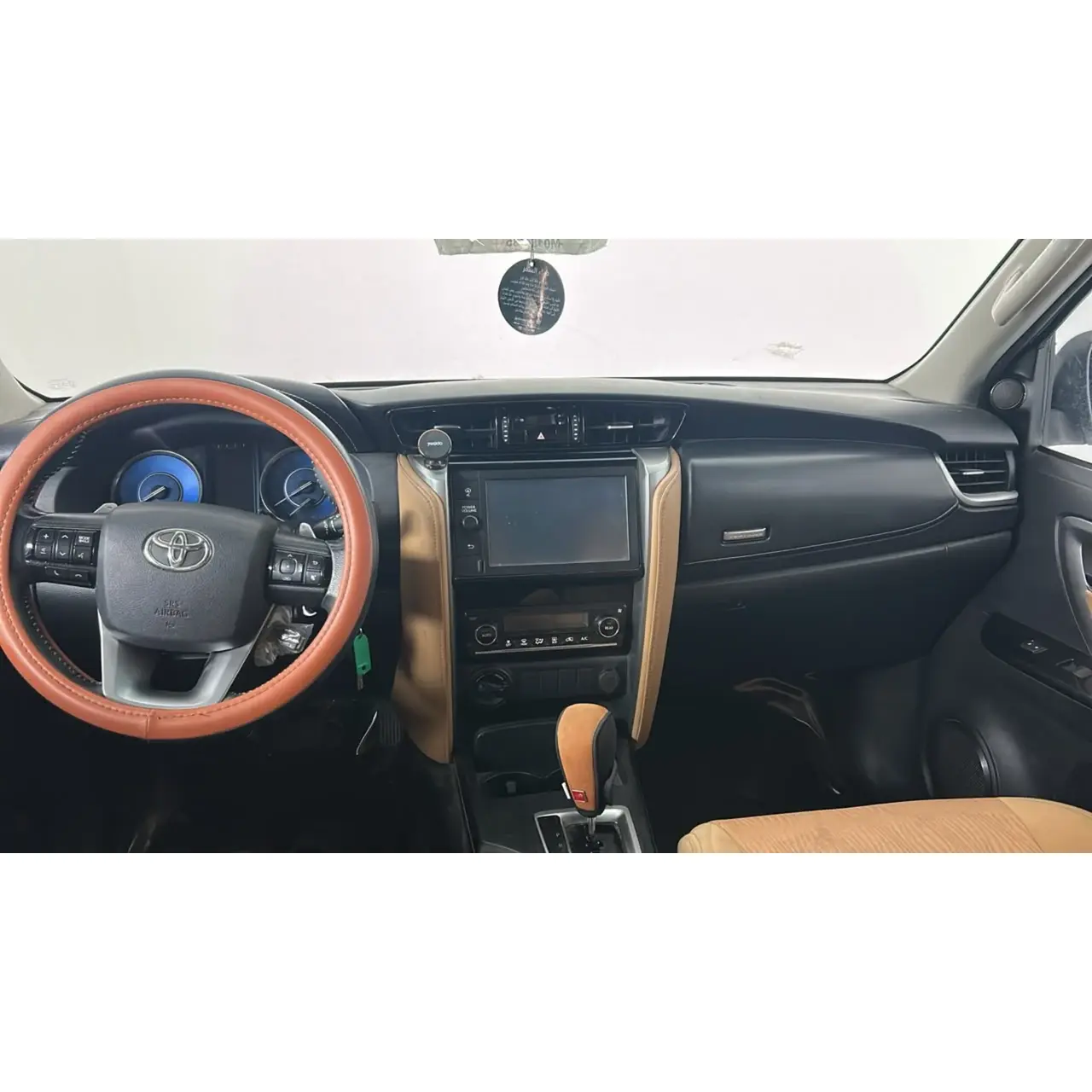 Dashboard & Controls