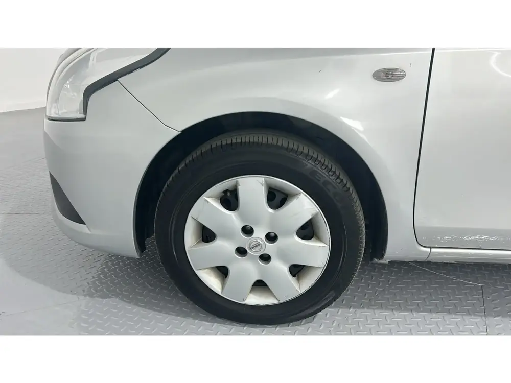 Nissan Sunny STD 2024