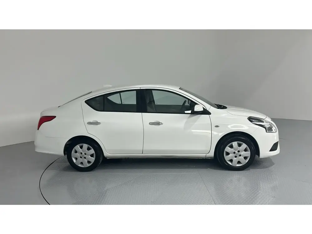 Nissan Sunny STD 2024