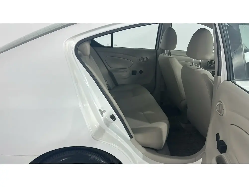 Nissan Sunny STD 2024