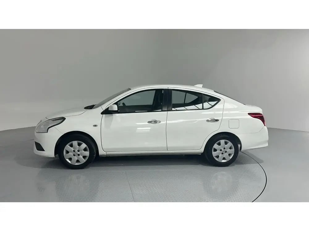Nissan Sunny STD 2024