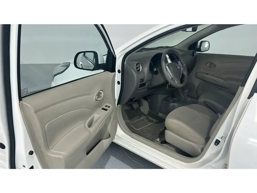 Nissan Sunny STD 2024