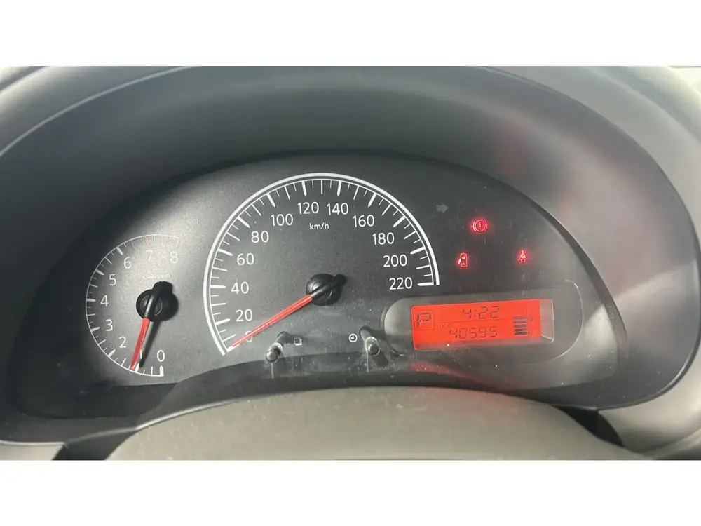 Nissan Sunny STD 2024