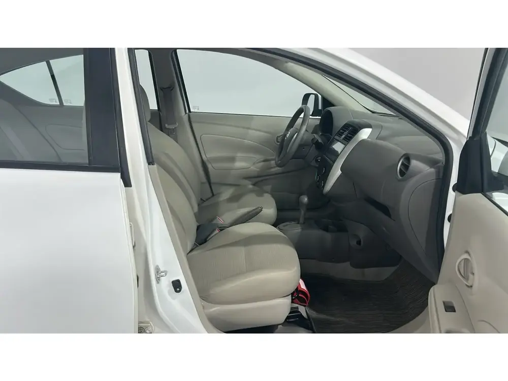 Nissan Sunny STD 2024