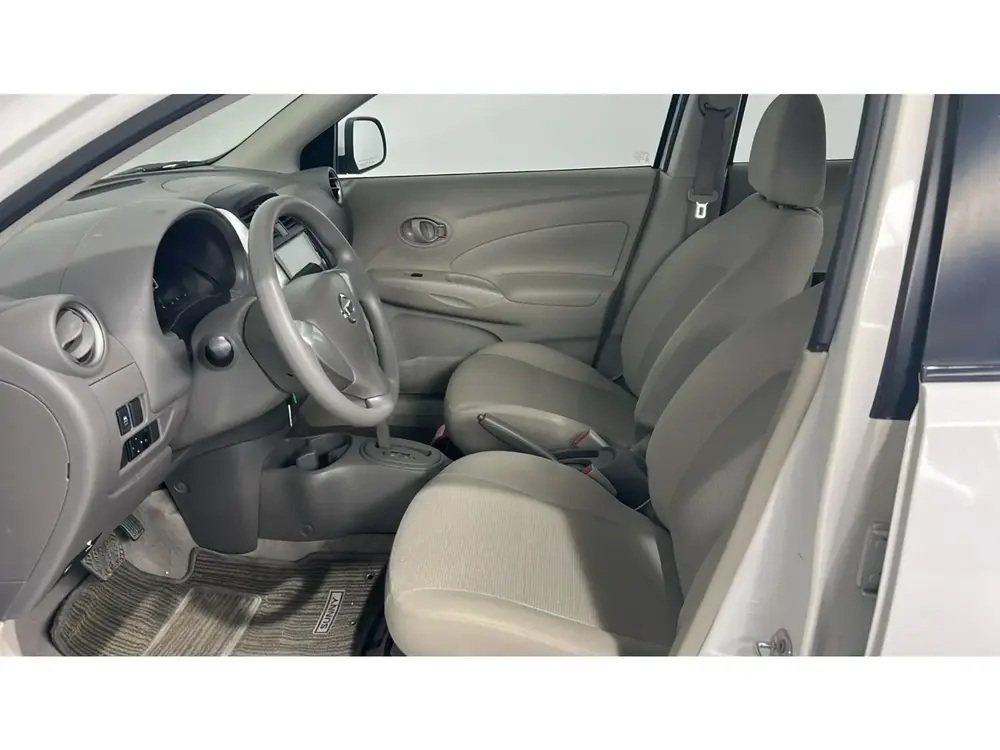 Nissan Sunny STD 2024