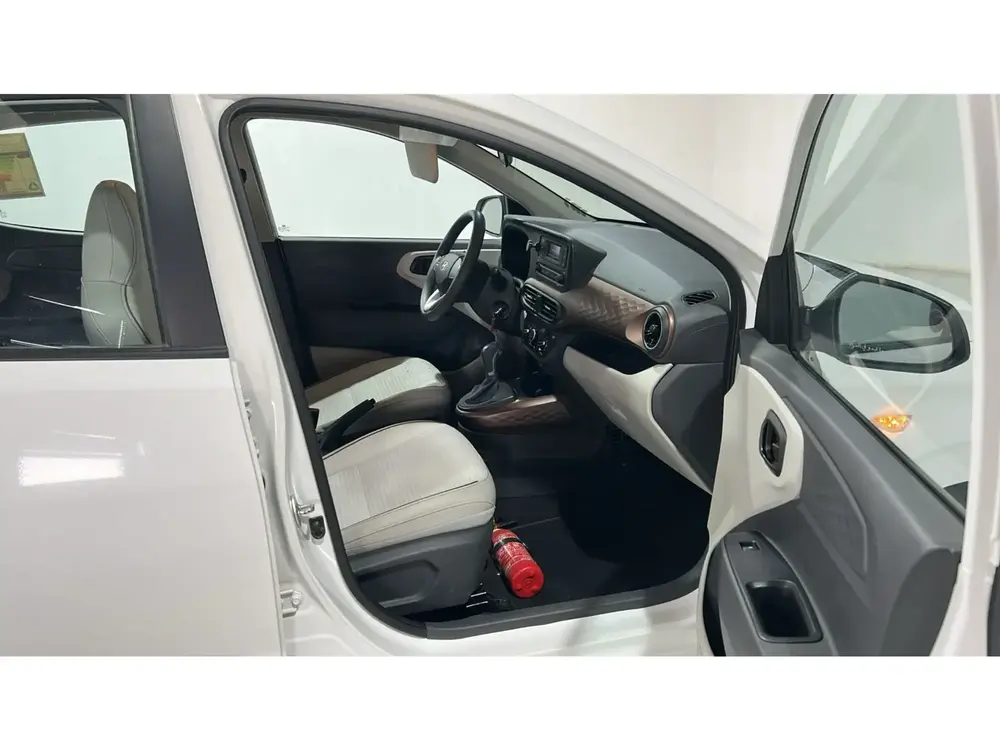 Hyundai GRAND i10 FLT 2024