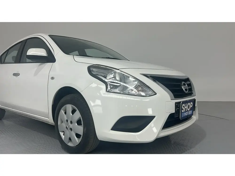 Nissan Sunny STD 2024