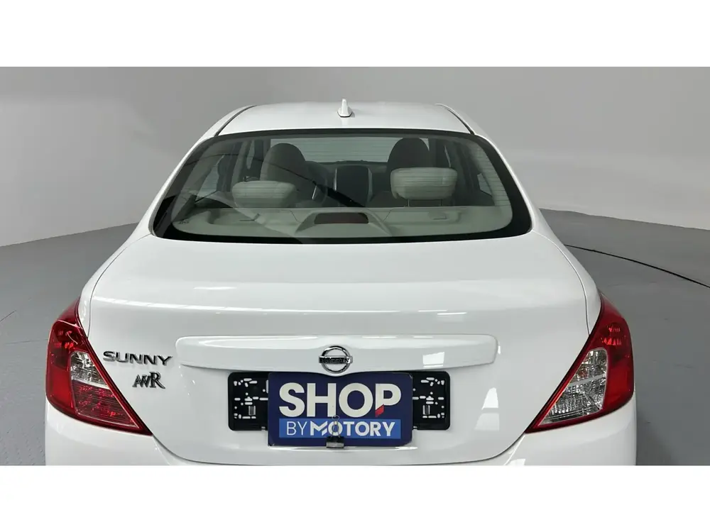 Nissan Sunny STD 2024